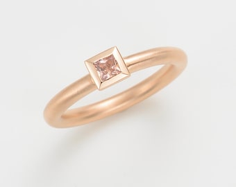 Bague SAPHIR, OR ROSE 18 carats, bague empilable, alliance, cadeau pour femmes, rose blush, bague de déclaration, bague empilable, plusieurs bagues combinées, bague en or