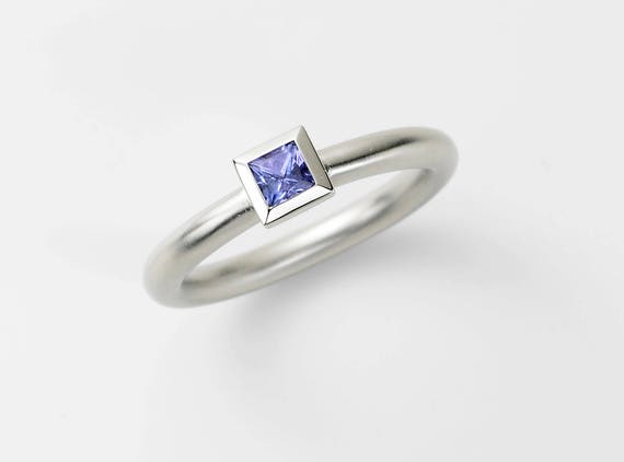 Platinring mit Tansanit, Verlobungsring, Stapelring