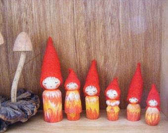 Little Family of Six Wooden Peg Dolls Waldorf craft