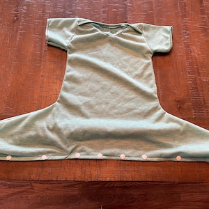 Short sleeve Footed Pavlik Harness Bodysuit for Infants with Hip Dysplasia