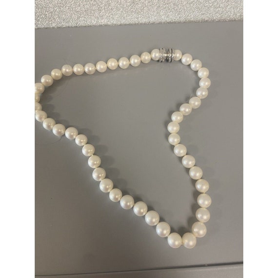 17" Faux Pearl Necklace Magnet Closure - image 3