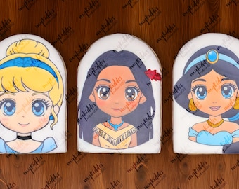 2 Dozen Princess Cookies, Snow White Favors, Rapunzel Treats, Frozen Cookies