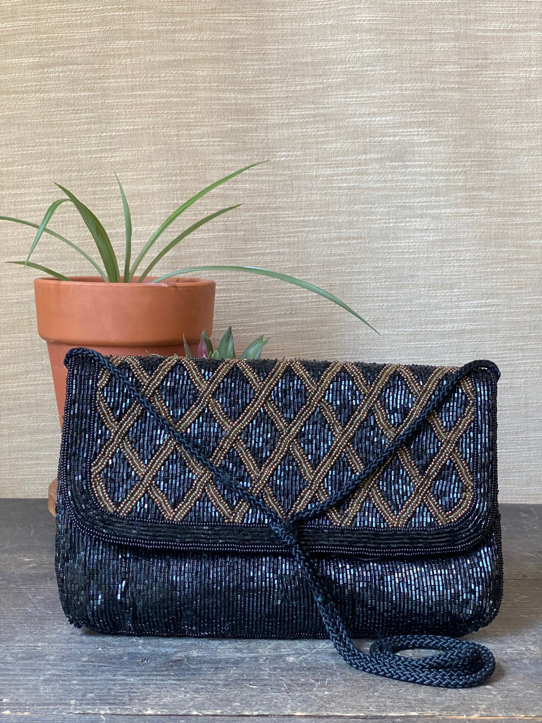 La regale shop vintage beaded purse