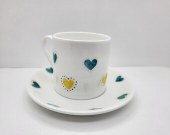 Taza de espresso Funky Hearts con platillo