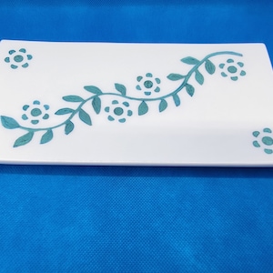 Rectangular serving plate