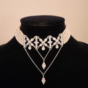 Glorious Pearl and Clear Stone Choker