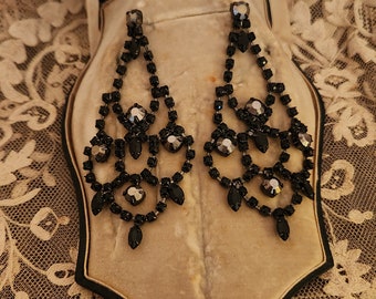 Antique Victorian Jet Dangle  Mourning Earrings