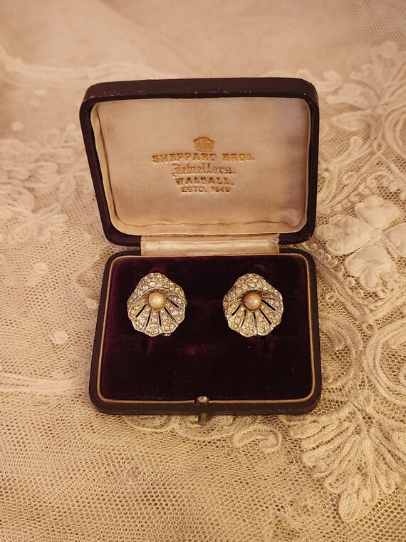 Vintage Richelieu Pearl & Glass Clip On Earrings - image 2