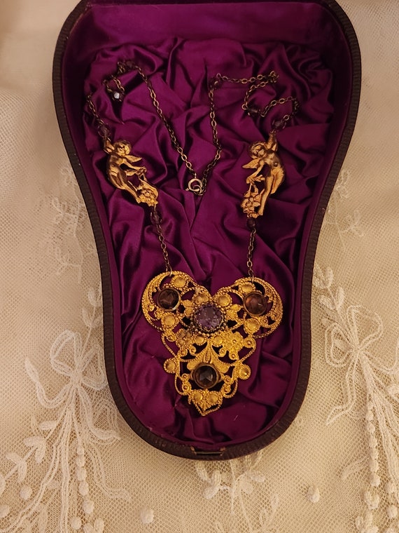 Antique Czechoslovakian Heart Necklace set with Am