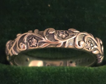 Sterling Silver Floral and Vine Wedding Band with C Z Stones in Antique Ring Box