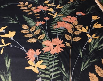 Vintage 2-3/4 yd rem - "Spencer" Atelier Originals  1981 wildflower floral and leaves on navy light weight cotton