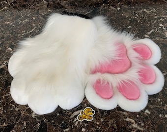 Vorgefertigte WUHD Fursuit Hand Paws Versandfertig