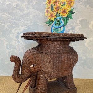 Rattan Elephant Side Table Vintage. Italy 1970s