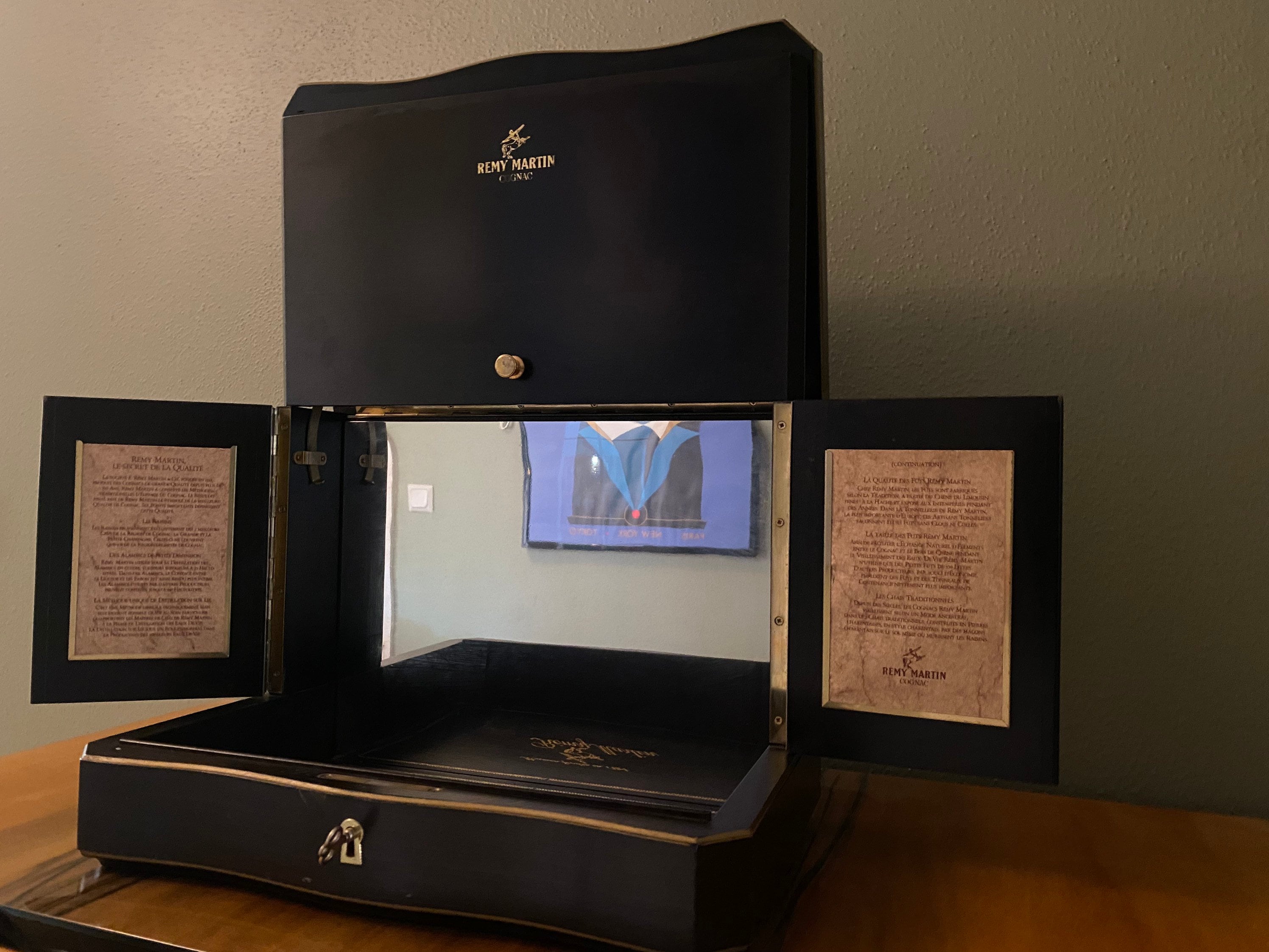 レミーマルタン　ディスプレイ Remy Martin Vintage Display Cabinet Bar Mirror Box 70s