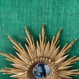 Neo-Baroque Carved Giltwood Sunburst Convex Mirror, Southern Germany