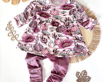 Tunika und Leggings Set mit lila Kürbissen – Handgemachtes Baby & Kinder Outfit aus Öko-Tex Stoffen (Gr. 62-104)