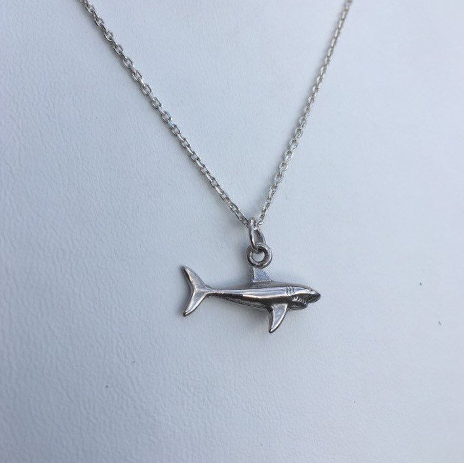 925 Sterling Silver Shark Pendant and Chain. Aquatic Great White Jaws ...