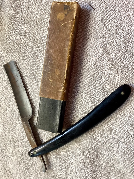 Antique Strait Razor