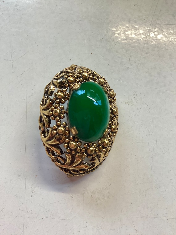 Cabochon Jeweled Brooch Pin
