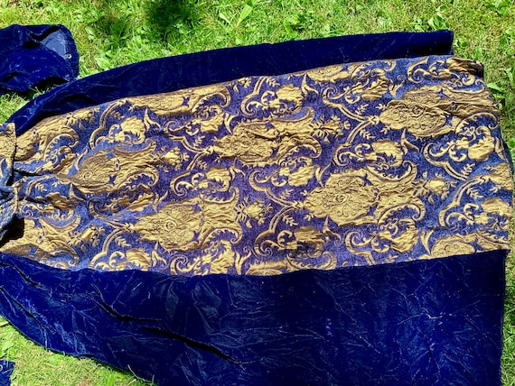Renaissance Medieval Tudor Velour gown Costume - image 5