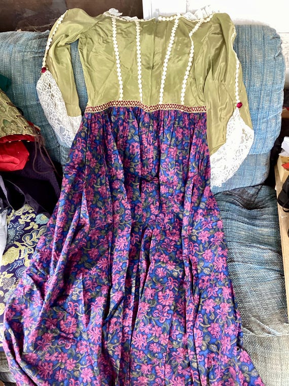 Renaissance Medieval Tudor Gown Dress Costume - image 3