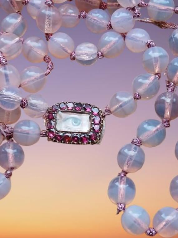 Antique Gold Lovers Eye Jewel Necklace