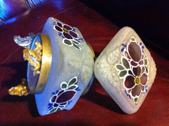 Frosted Puffed Art Glass Trinket Casket Box