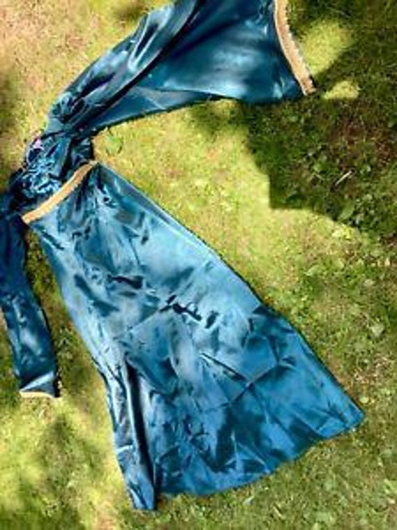 Renaissance Medieval Woman’s Gown Dress Costume