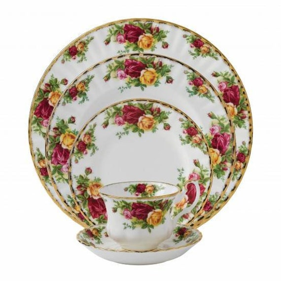 5 pc Royal Albert Old Country Roses Place Setting