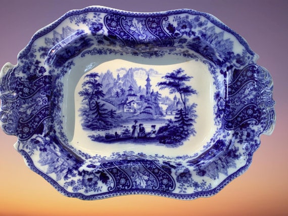 Flow Blue Non Parnell Serving Dish