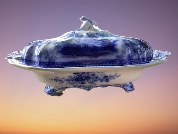 Flow Blue Middleport Covered Casserole Dish