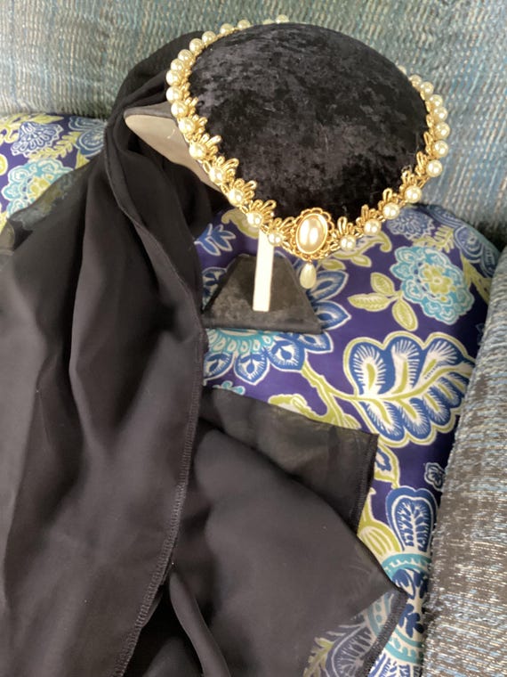 Renaissance Medieval Tudor Woman’s Headress Hat Headpiece