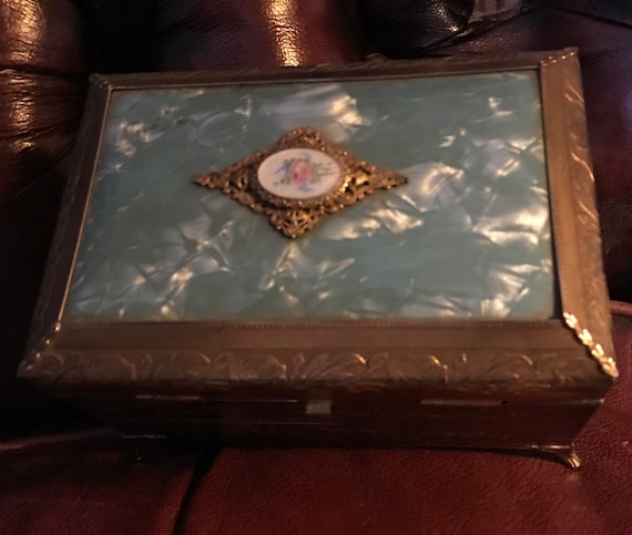 Large  Guillouche Jewelry Trinket Box