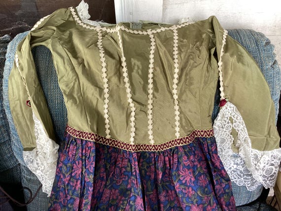 Renaissance Medieval Tudor Gown Dress Costume - image 10