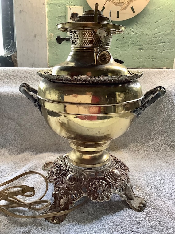 B&M Oil Lamp Base Electrified