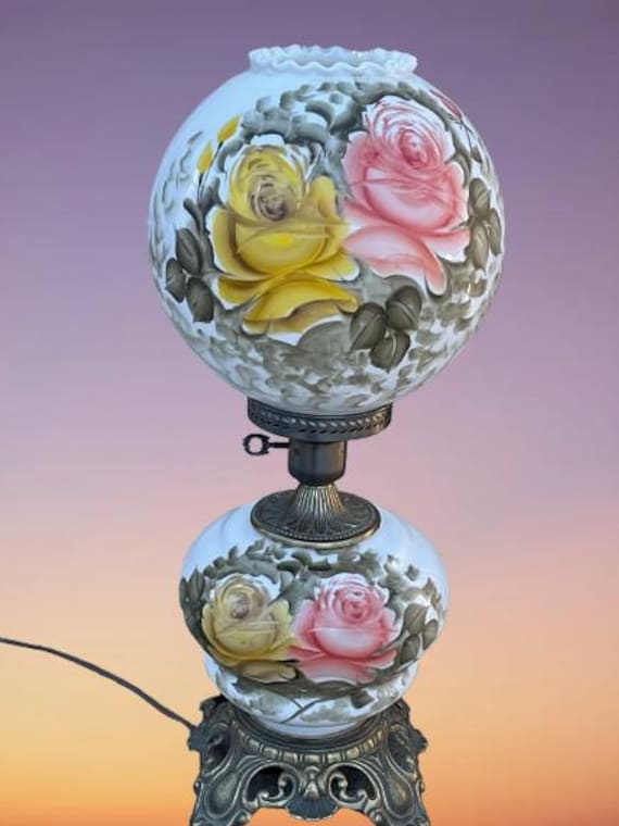 Gone With The Wind Globe Lamp