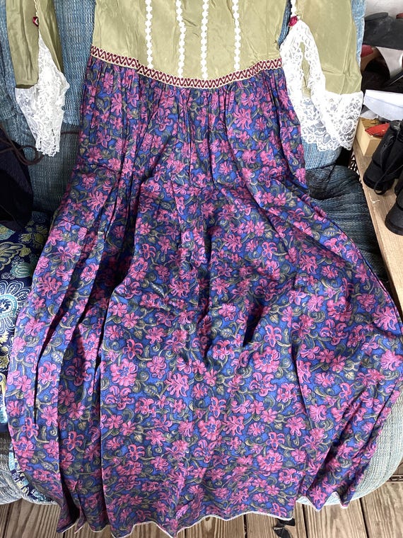 Renaissance Medieval Tudor Gown Dress Costume - image 4