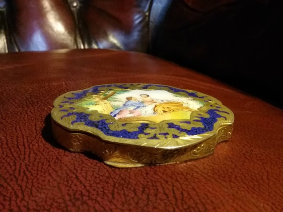 Italian Enamel Compact Box - image 4