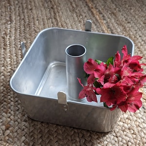 Stara kwadratowa forma do ciasta Worthmore Angel Food z błyszczącego aluminium, 9 x 9 cali