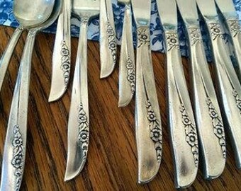 Vintage 1881 Rogers, Oneida Ltd. 86 Piece 'lady Drake' Silver