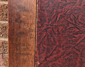 Table pliante en bois LEG-O-MATIC, bois, plateau en cuir rouge, 29 po. carré