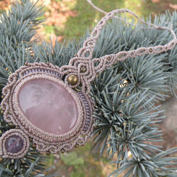 Rose quartz and Amethyst macrame necklace, Micro Macrame Hippie Festival Jewelry, Collier Macrame Tribal Bohemian Necklace