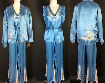 1920s 1930s Chinese Embroidered Silk Dragon Lounging Beach Pajamas, 3 Pieces Jacket Top Pants, with Belt, Heart Pocket, Pale Blue Satin