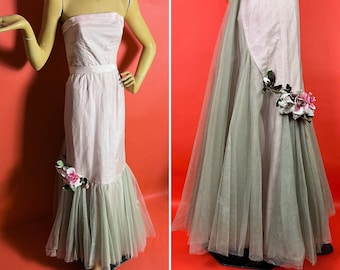 Extraordinary 1950s Frederick Starke Mermaid Dress, Pale Lilac Pink Silk with Grey Tulle, Floral Corsage, Strapless, Original Belt