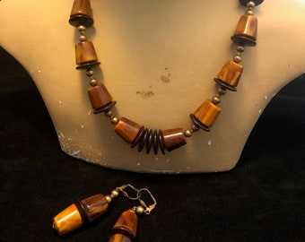 1940s Bakelite Necklace and Pierced Earrings Set, Butterscotch Swirl, Burgundy and Gold, Chunky Adjustable Length