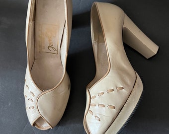 1970s (does 1940s) Beige Peeptoe Platform Heels Shoes by Ravel, Marked Size UK 5.5