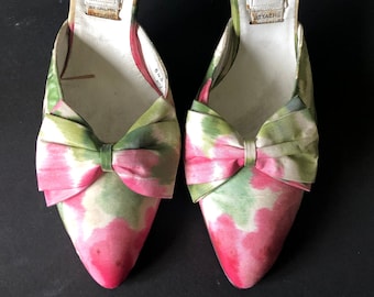 1950s Floral Watered Silk Taffeta Slingback Heels, Arch Elastic Piece, Never Worn, By I. Miller, Chamafleur Model, Size US 6B