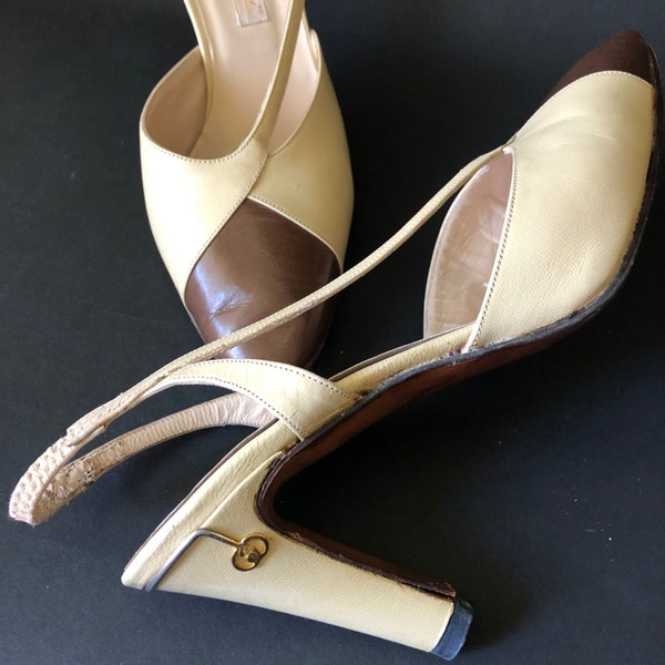 1970s Gucci Two Tone Sling Back Heels Shoes, Beige and Brown, Size IT36, GG Logo on Heel in Metal