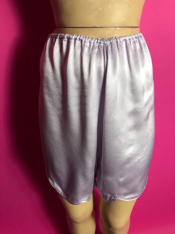 Beautiful 1930s 1940s Lilac Satin Tap Pants Knick… - image 10