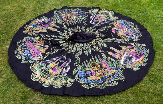 Vibrant 1950s Hand Painted Mexican Souvenir Circle